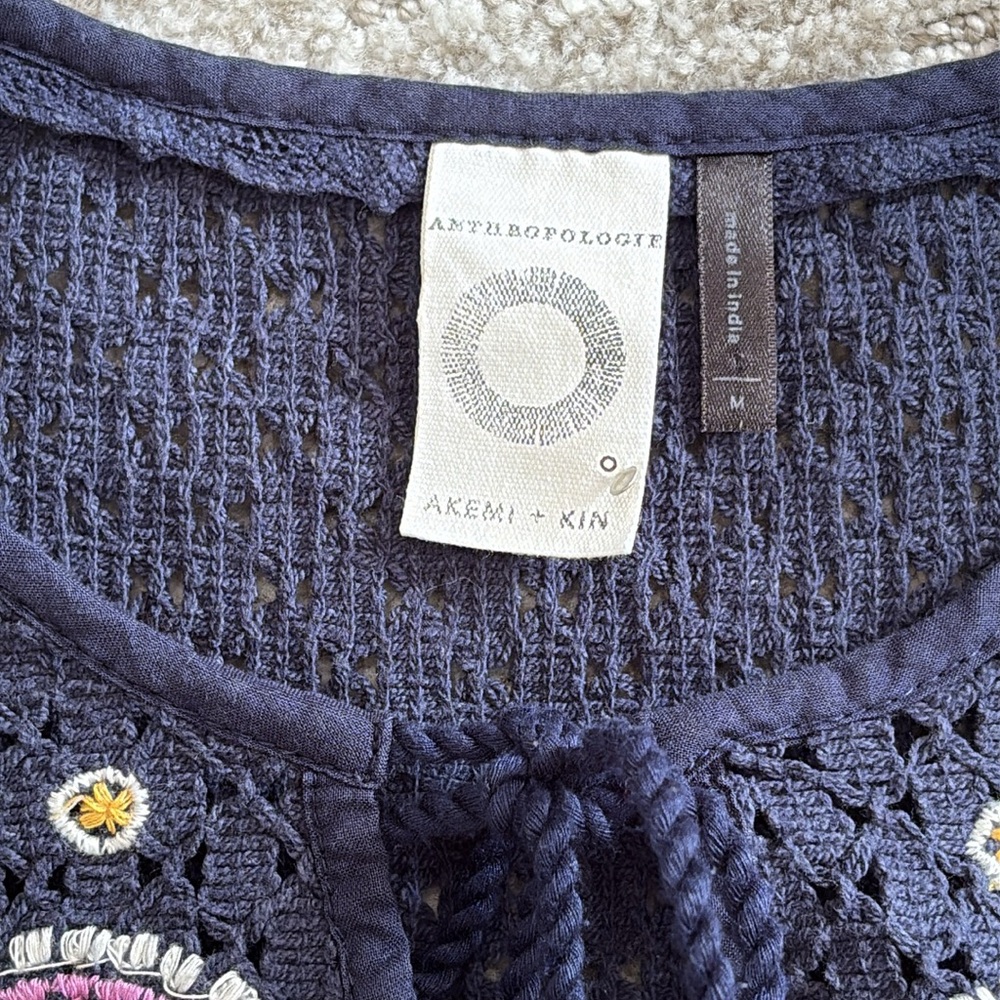 Anthropologie Akemi + Kin Crochet Williston Embroidered Tank Womens Size M Navy - Picture 2 of 14